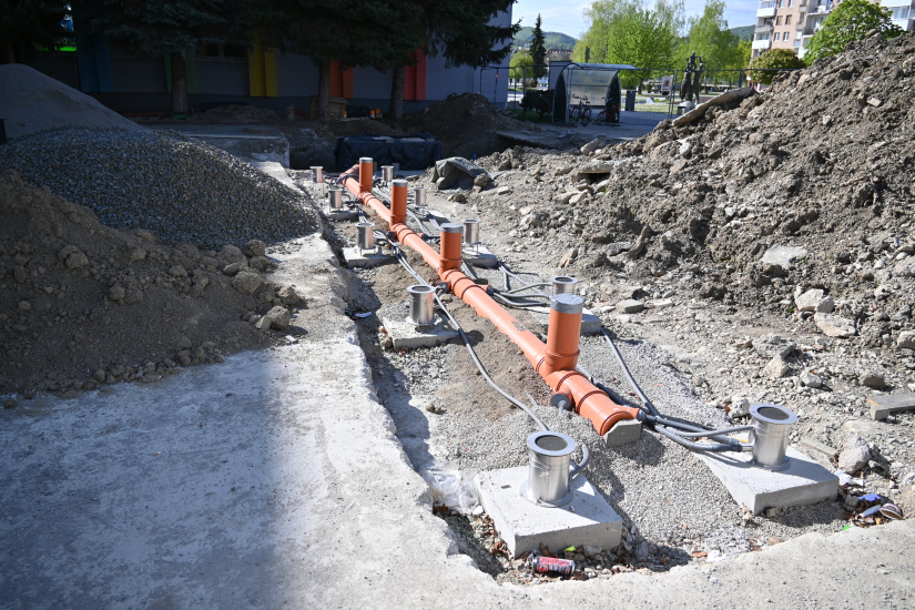 Zelená a modrá infraštruktúra (apríl 2026, 17. týždeň) / fontána pri CVČ