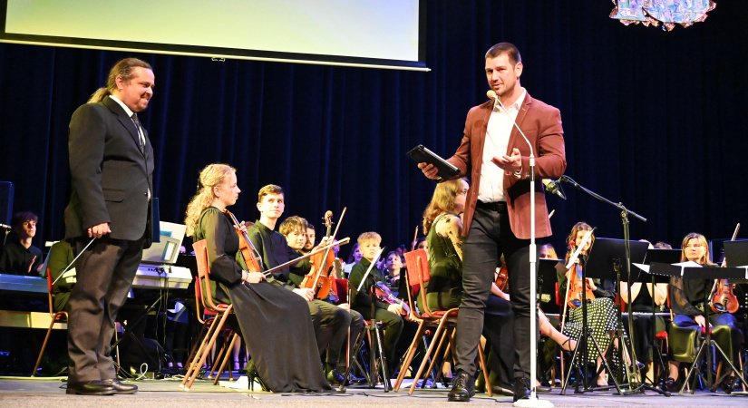 Orchester ZUŠ P. Breinera oslávil 10 rokov