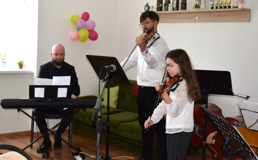 Deň matiek / DC Štefánikova / DC Laborecká + DC Duchnovičova