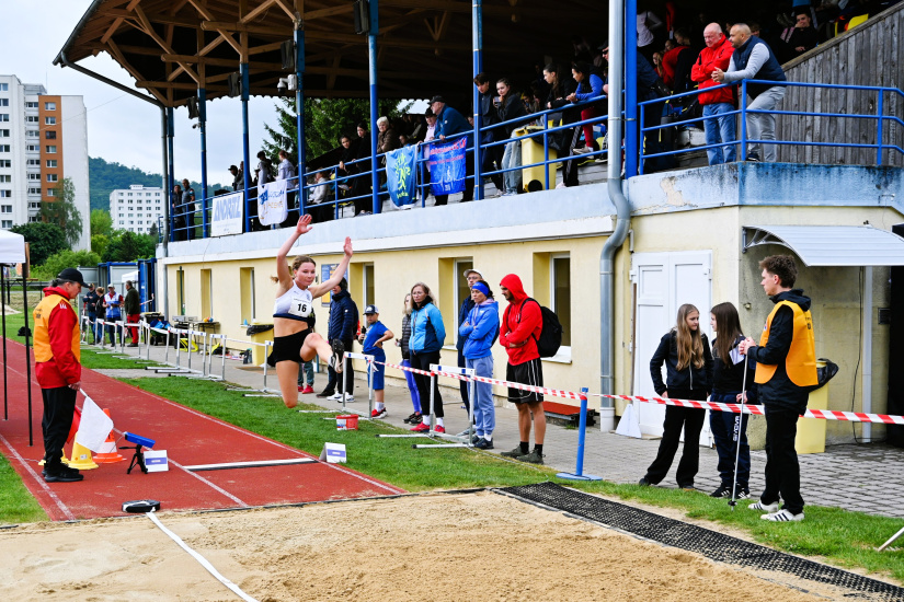 1. kolo Dorasteneckej ligy v atletike / Mestský atletický štadión