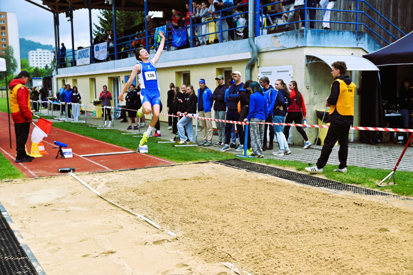 1. kolo Dorasteneckej ligy v atletike / Mestský atletický štadión