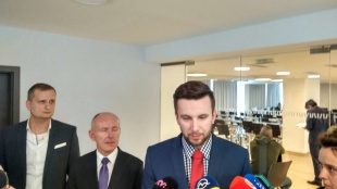 Vedenie spoločnosti Nexis Fibers - predseda Predstavenstva Milan Pršanec (vpravo)