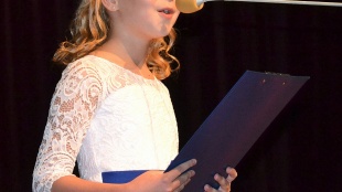 Alenka Ždiňáková vystúpila s básniíčkou
