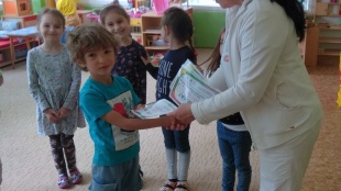 Preberanie certifikátu o absolvovaní olympiády