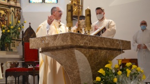 Konsekrácia oltára v kostole Všetkých svätých