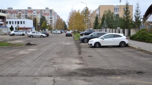 Rekonštrukcia parkoviska pred nákupným centrom (Sídlisko pod Sokolejom)