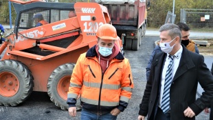 Primátor mesta Miloš Meričko na kontrolnom dni pri bytovke (11.11.)