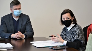 Primátor Miloš Meričko a Lenka Lesňáková (RÚVZ Humenné)