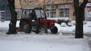 Snehová nádielka 25. januára (pešia zóna)