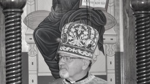 OSTANETE NAVŽDY V NAŠICH SRDCIACH, otec duchovný!
