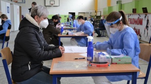 Veľkokapacitné očkovanie v Humennom (6.3.)