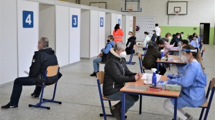 Veľkokapacitné očkovanie v Humennom (6.3.)