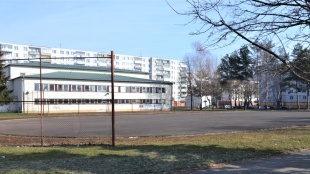 Športový areál ZŠ Laborecká  (marec 2021)
