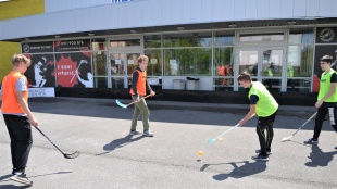 Neváhaj a pod hrať florbal 2021