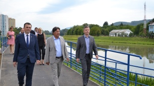 Ján Budaj, mInister životného prostredia, sa zaujímal o zber bioodpadu v Humennom