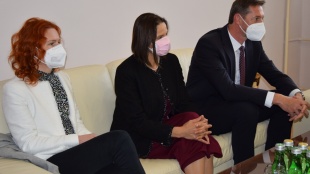 L. Vašáková, M. Kolíková a M. Majerský