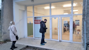 Veľkokapacitné očkovacie centrum (Obchodná akadémia) 21.11.2021