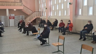 Veľkokapacitné očkovacie centrum (Obchodná akadémia) 5.12.2021