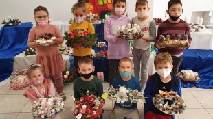 Výroba adventných vencov (ZŠ Hrnčiarska)