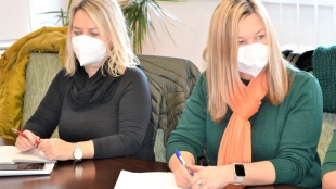 Porada s riaditeľkami MŠ (Adriana Tovarňáková a Miriam Ivanegová)