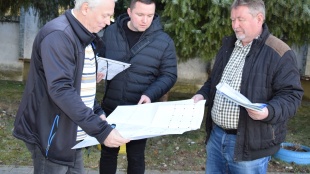 Zástupcovia mesta a zhotoviteľa