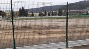 Nové oplotenie atletického areálu