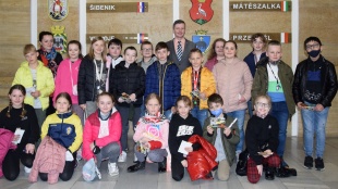 Štvrtáci navštívili primátora mesta Miloša Merička