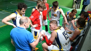 1. BK Humenné - L. Mikuláš 54:53 (juniori)