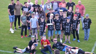 FK Humenné a najmladší fans - humenskí florbalisti