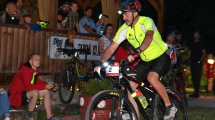Nočná cyklistická časovka na Hubkovej