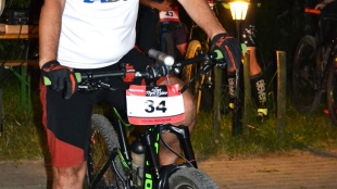 Nočná cyklistická časovka na Hubkovej
