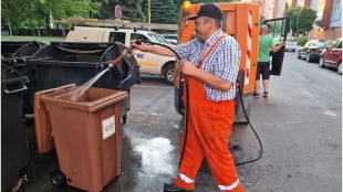 Čistenie odpadových nádob na BRKO