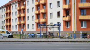 Autobusová zastávka. Výluka smer Snina