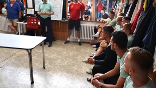 Miloš Meričko navštívil futbalistov v šatni