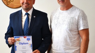 Do práce na bicykli 2022 - diplom pre Mesto Humenné (Ondrej Babjarčík - Peter Mižák)