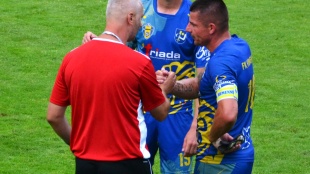 FK Humenné - FC Košice 0:0. Tréner Desiatnik, Komjatý a Streňo