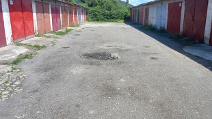 Rekonštrukcia medzigarážových priestorov / Laborecká ul.