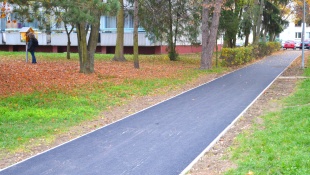 Investičné akcie november 2022 - chodník Třebíčska