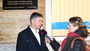 Odhalenie tabule Bitka pri Humennom
