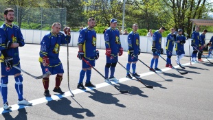 Hokejbalové štvrťfinále: Humenné - Trebišov 5:4 sn