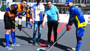 Hokejbalové štvrťfinále: Humenné - Trebišov 5:4 sn