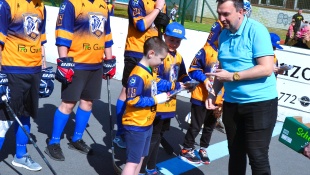 Hokejbalové štvrťfinále: Humenné - Trebišov 5:4 sn