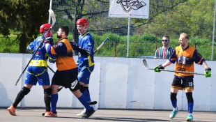 Hokejbalové štvrťfinále: Humenné - Trebišov 5:4 sn