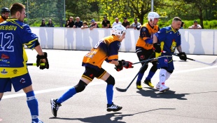 Hokejbalové štvrťfinále: Humenné - Trebišov 5:4 sn
