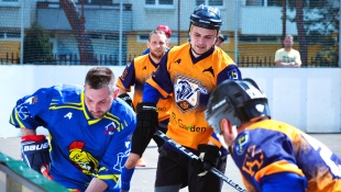Hokejbalové štvrťfinále: Humenné - Trebišov 5:4 sn