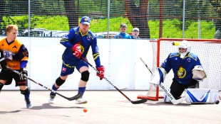 Hokejbalové štvrťfinále: Humenné - Trebišov 5:4 sn