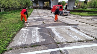 27 nových parkovacích miest pod nadjazdom