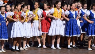 Prvomájové oslavy - Humenčania Humenčanom
