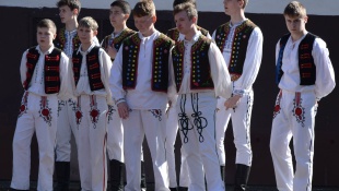 Prvomájové oslavy - Humenčania Humenčanom