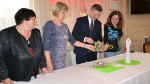 Krst dvojzbierky Viery Čurmovej "Na krídlach anjela. Kvapôčky šťastia"